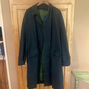 Vintage men’s overcoat from mid-1900’s. Awesome period piece.